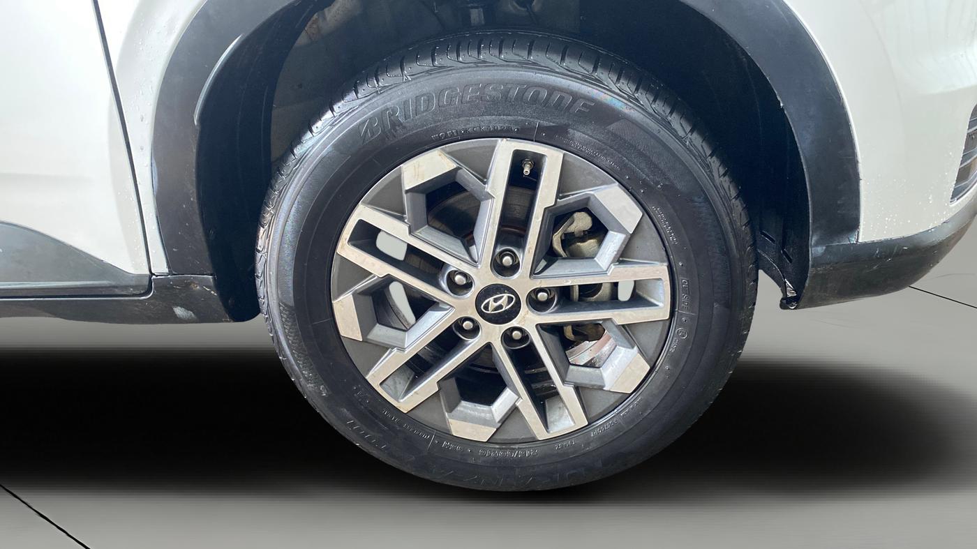 2023 Hyundai VENUE SX (O) MT 1.0 Turbo, Petrol, Manual, 45,050 km, Right Front Wheel