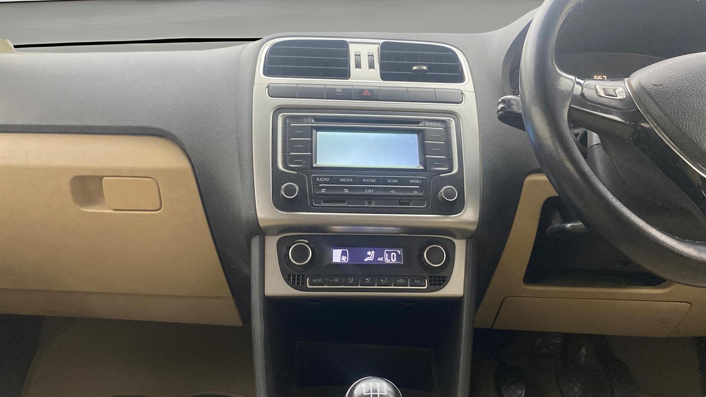 2015 Volkswagen Polo HIGHLINE1.2L, Petrol, Manual, 91,954 km, Air Conditioner