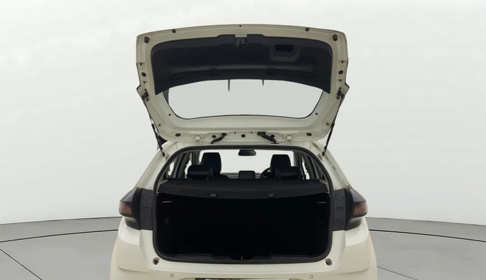 2021 Tata ALTROZ XZ PETROL, Petrol, Manual, 24,310 km, Boot Door Open