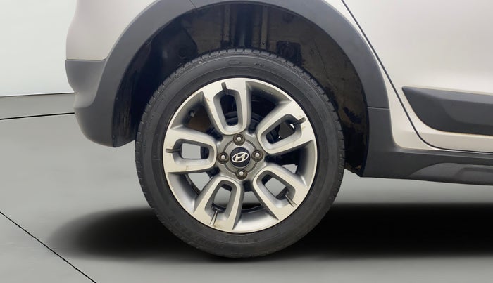 2018 Hyundai i20 Active 1.2 SX, Petrol, Manual, 18,544 km, Right Rear Wheel