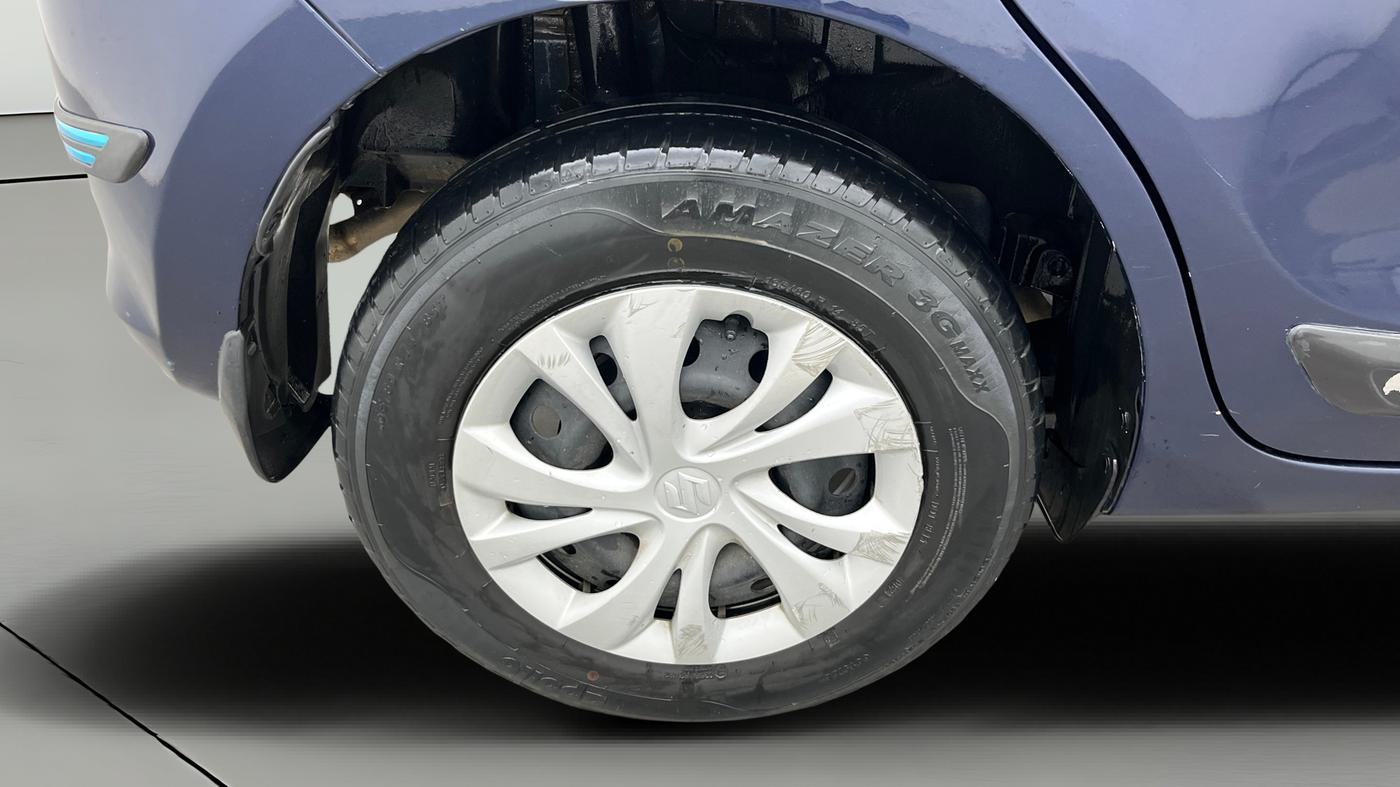 2021 Maruti Swift VXI, Petrol, Manual, 51,761 km, Right Rear Wheel