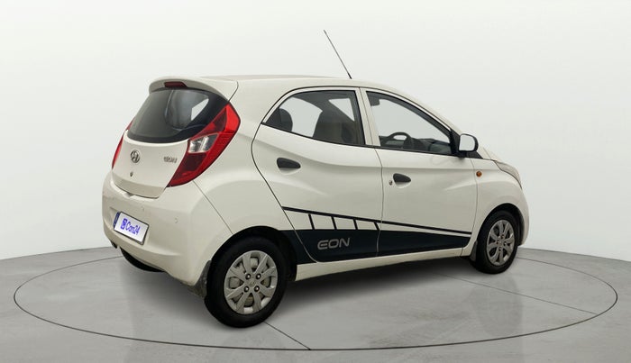 2018 Hyundai Eon MAGNA +, Petrol, Manual, 27,075 km, Right Back Diagonal