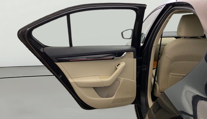 2019 Skoda Octavia L&K 1.8 TSI AT, Petrol, Automatic, 35,910 km, LHS Rear Door