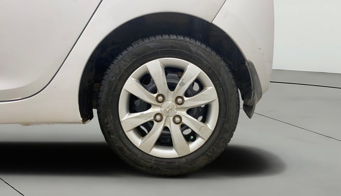 2013 Hyundai Eon SPORTZ, Petrol, Manual, 69,364 km, Left Rear Wheel