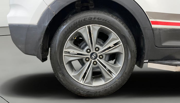 2016 Hyundai Creta SX PLUS 1.6 PETROL SPECIAL EDITION, Petrol, Manual, 60,897 km, Right Rear Wheel