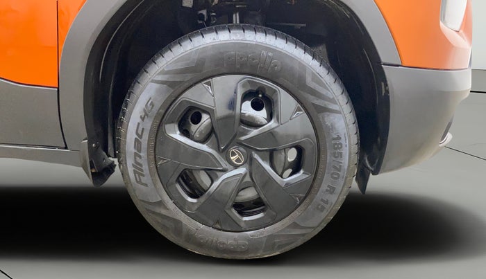 2022 Tata PUNCH ADVENTURE MT, Petrol, Manual, 13,004 km, Right Front Wheel