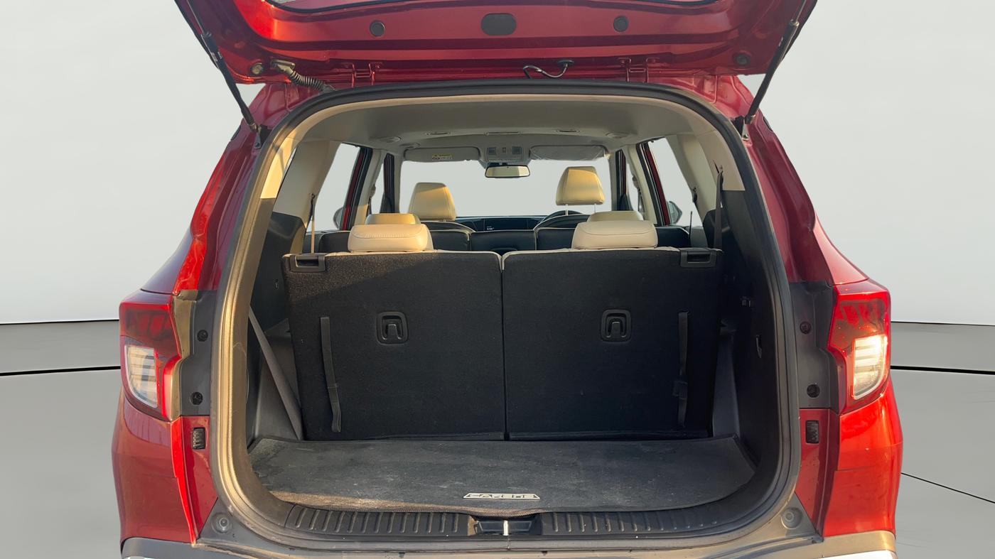 2022 KIA CARENS LUXURY PLUS 1.4 PETROL 7 STR, Petrol, Manual, 68,570 km, Boot Open Zoomed View