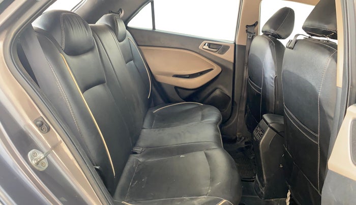 2015 Hyundai Elite i20 SPORTZ 1.2, Petrol, Manual, 77,074 km, Right Side Rear Door Cabin