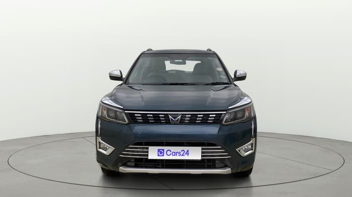 2023 Mahindra XUV300 W8 (O) 1.2 PETROL AMT, Petrol, Automatic, 35,744 km, Front