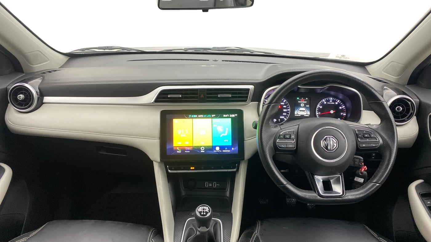 2023 MG ASTOR STYLE 1.5 MT, Petrol, Manual, 43,886 km, Dashboard