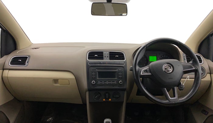 2014 Skoda Rapid AMBITION 1.6 MPI MT PLUS, Petrol, Manual, 1,04,953 km, Dashboard