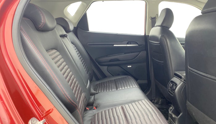 2021 KIA SONET GTX PLUS 1.0 DCT, Petrol, Automatic, 32,267 km, Right Side Rear Door Cabin