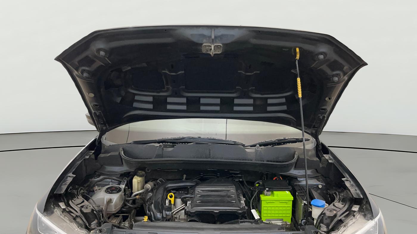 2021 Volkswagen TAIGUN HIGHLINE 1.0 TSI AT, Petrol, Automatic, 64,698 km, Open Bonet