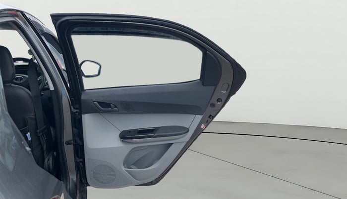 2024 Tata Tiago XT PETROL, Petrol, Manual, 6,621 km, RHS Rear Door