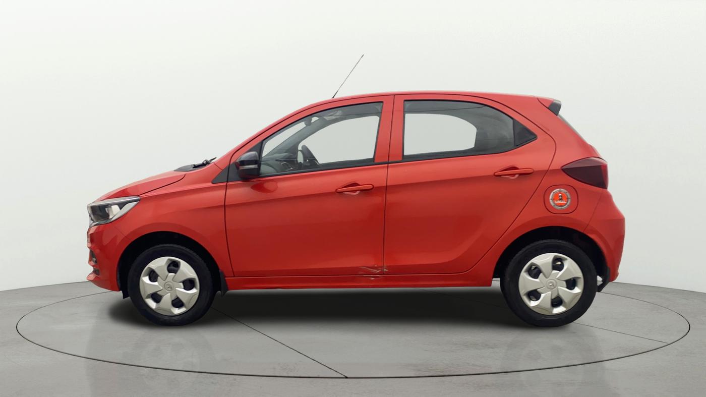 2023 Tata Tiago XT (O) PETROL, Petrol, Manual, 1,632 km, Left Side