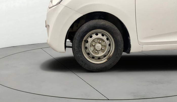 2016 Hyundai Eon D-LITE+, Petrol, Manual, 32,755 km, Left Front Wheel