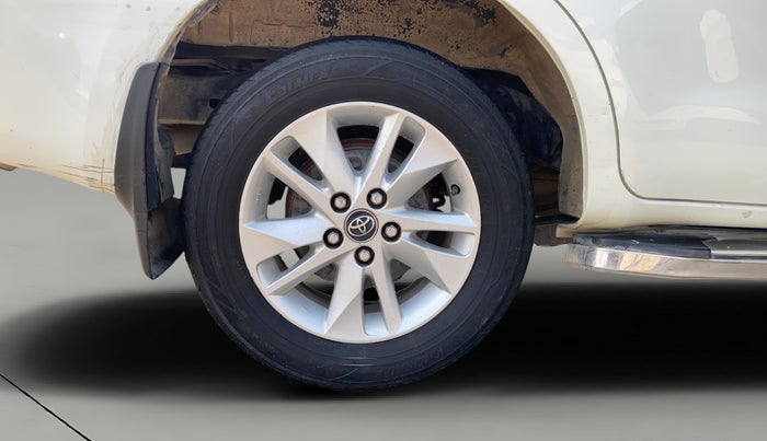 2017 Toyota Innova Crysta 2.8 ZX AT 7 STR, Diesel, Automatic, 67,322 km, Right Rear Wheel