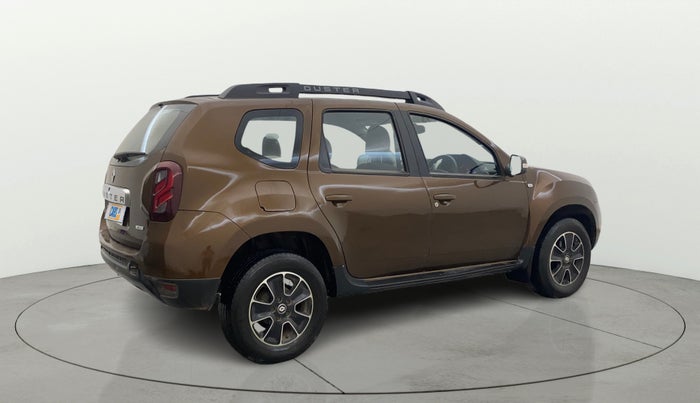 2019 Renault Duster 85 PS RXS MT DIESEL, Diesel, Manual, 1,18,148 km, Right Back Diagonal