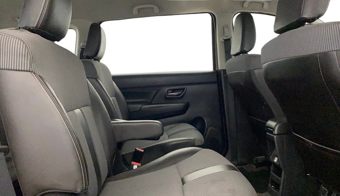 2021 Maruti XL6 ZETA MT, Petrol, Manual, 38,169 km, Right Side Rear Door Cabin