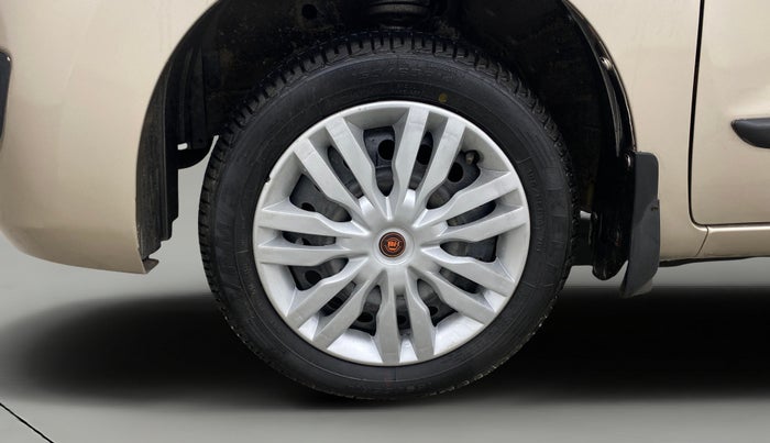 2014 Maruti Wagon R 1.0 VXI, Petrol, Manual, 42,704 km, Left Front Wheel