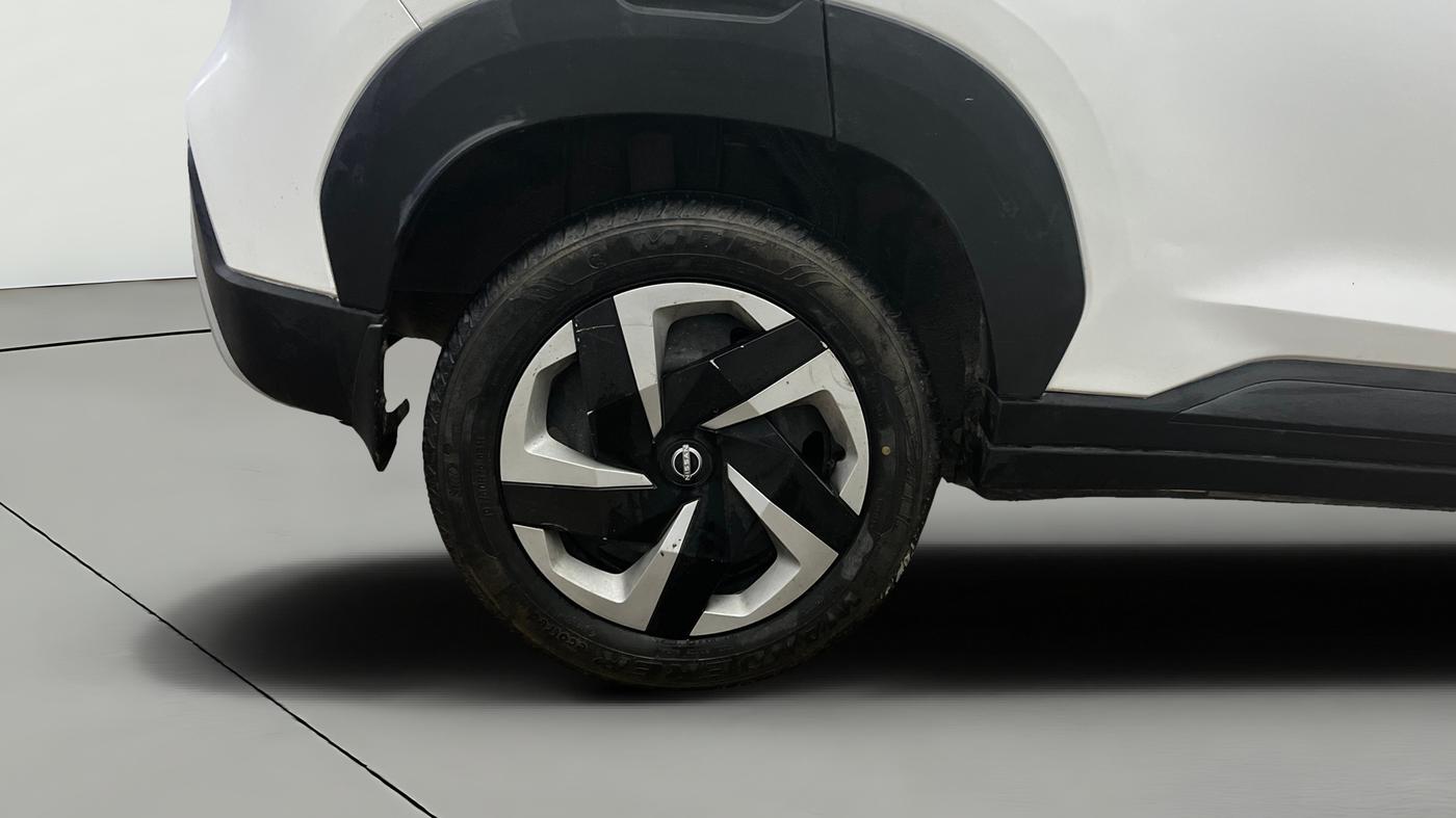 2021 Nissan MAGNITE XL, Petrol, Manual, 19,105 km, Right Rear Wheel