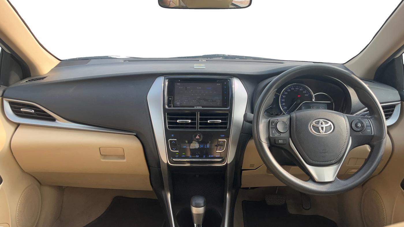 2018 Toyota YARIS G CVT, Petrol, Automatic, 76,889 km, Dashboard