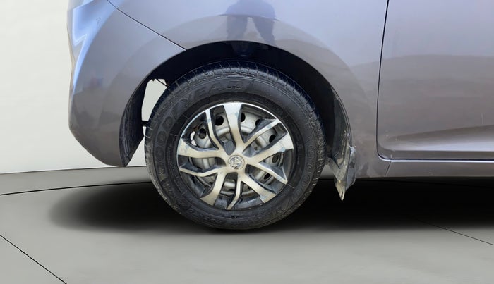 2015 Hyundai Eon ERA +, Petrol, Manual, 47,191 km, Left Front Wheel