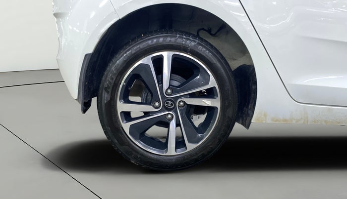 2024 Tata ALTROZ XZ Plus (S) Lux CNG , CNG, Manual, 6,724 km, Right Rear Wheel