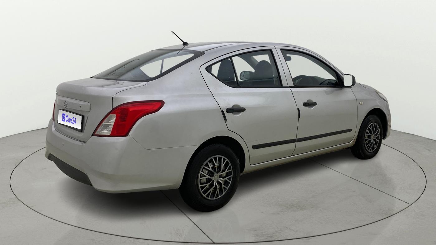 2017 Nissan Sunny XE D, Diesel, Manual, 86,191 km, Right Back Diagonal