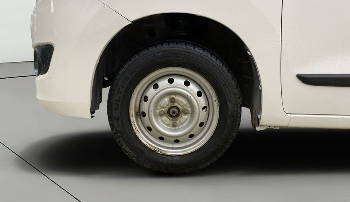 2013 Maruti Wagon R 1.0 LXI CNG, CNG, Manual, 63,165 km, Left Front Wheel