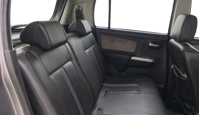 2015 Maruti Wagon R 1.0 VXI, Petrol, Manual, 48,261 km, Right Side Rear Door Cabin