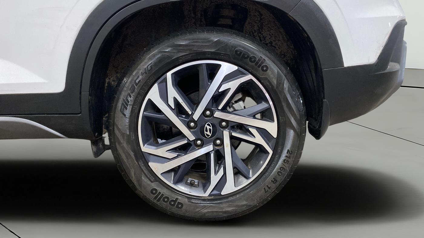 2024 Hyundai Creta SX (O) 1.5 TURBO DCT, Petrol, Automatic, 13,185 km, Left Rear Wheel