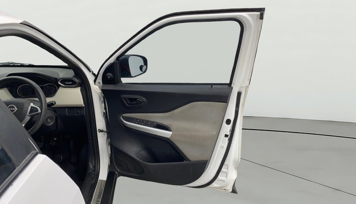 2021 Nissan MAGNITE XE, Petrol, Manual, 23,376 km, RHS Front Door