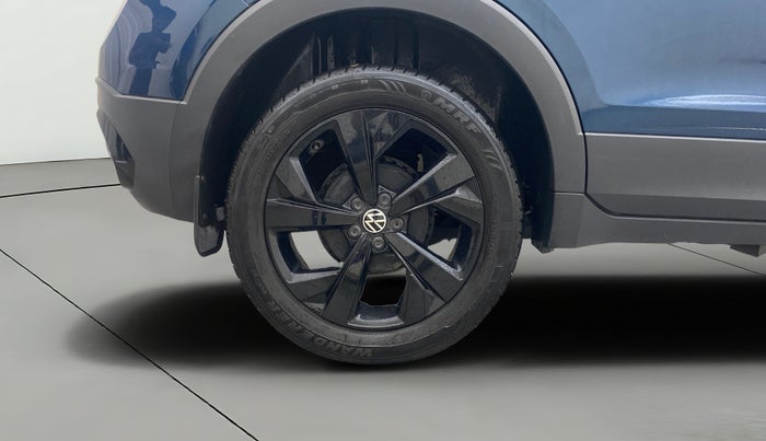 2025 Volkswagen TAIGUN GT Line 1.0L TSI MT, Petrol, Manual, 14,351 km, Right Rear Wheel