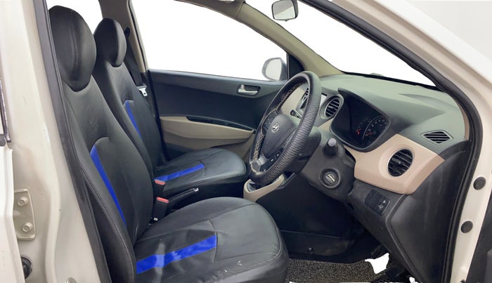 2018 Hyundai Grand i10 SPORTZ U2 1.2 CRDI, Diesel, Manual, 1,13,537 km, Right Side Front Door Cabin