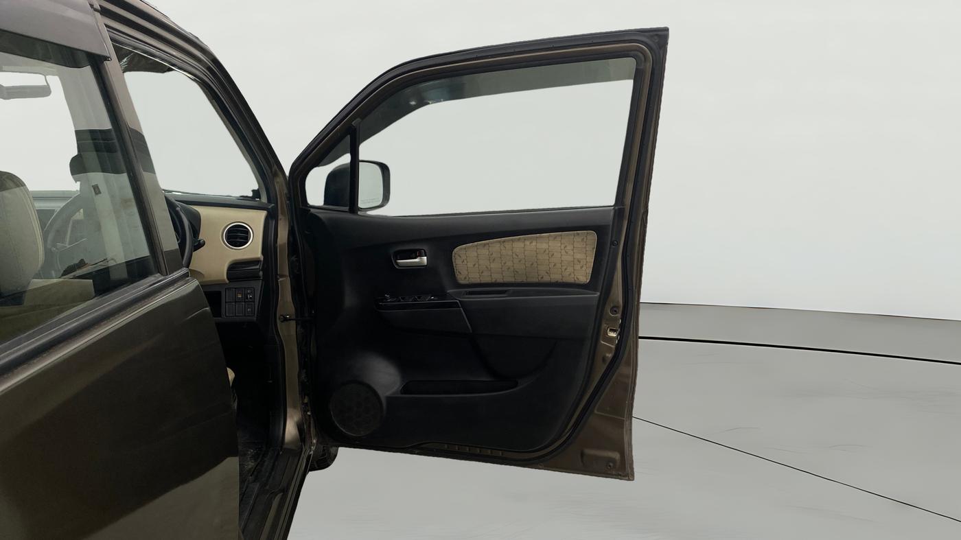 2018 Maruti Wagon R 1.0 VXI (O) AMT, Petrol, Automatic, 91,765 km, RHS Front Door