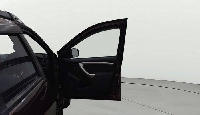 2019 Renault Duster 85 PS RXS MT DIESEL, Diesel, Manual, 1,17,943 km, RHS Front Door