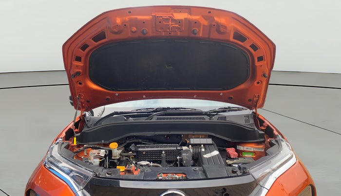 2023 Tata PUNCH CREATIVE  1.2 RTN DUAL TONE, Petrol, Manual, 40,258 km, Open Bonet