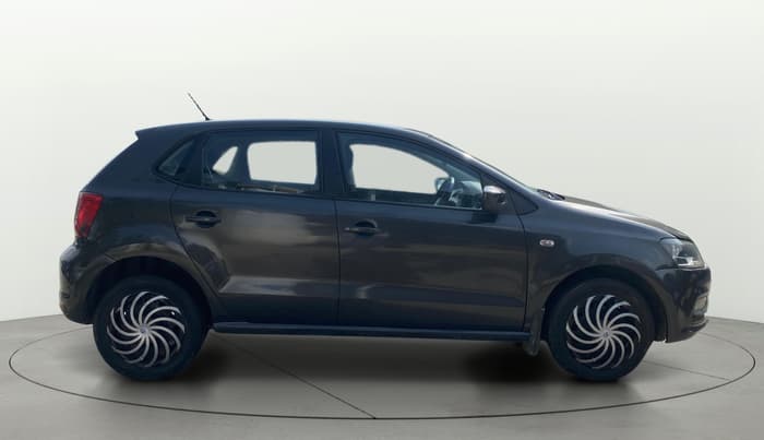 2014 Volkswagen Polo COMFORTLINE 1.5L, Diesel, Manual, 1,23,683 km, Right Side View