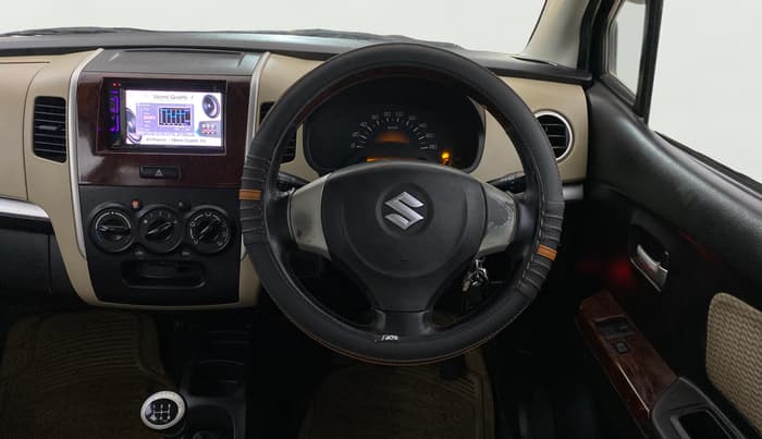 2017 Maruti Wagon R 1.0 LXI CNG, CNG, Manual, 1,07,509 km, Steering Wheel Close Up