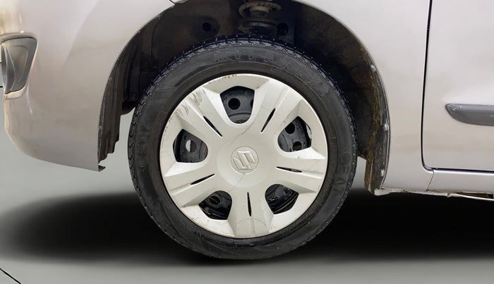 2015 Maruti Wagon R 1.0 VXI, Petrol, Manual, 98,940 km, Left Front Wheel