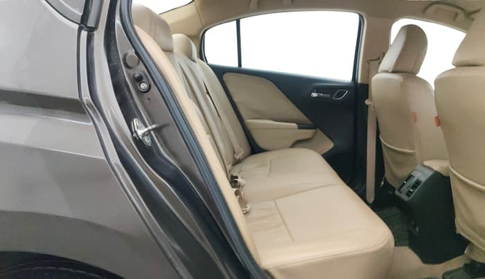 2018 Honda City 1.5L I-DTEC V, Diesel, Manual, 46,151 km, Right Side Rear Door Cabin