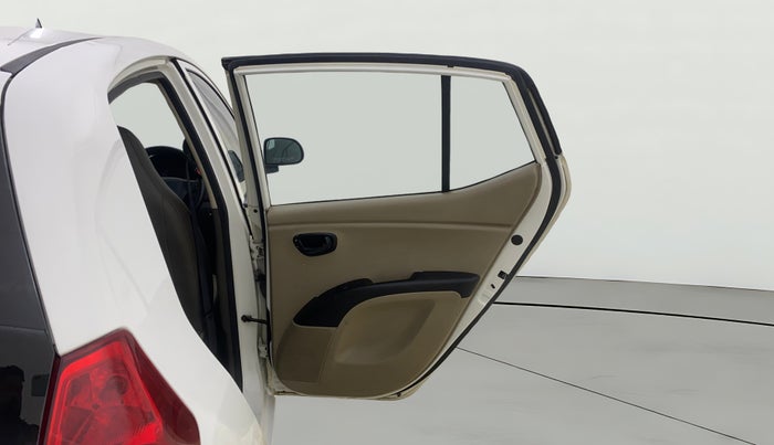 2015 Hyundai i10 MAGNA 1.1, CNG, Manual, 1,23,220 km, RHS Rear Door