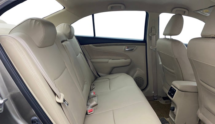 2020 Maruti Ciaz DELTA 1.5 SHVS MT PETROL, Petrol, Manual, 8,014 km, Right Side Rear Door Cabin