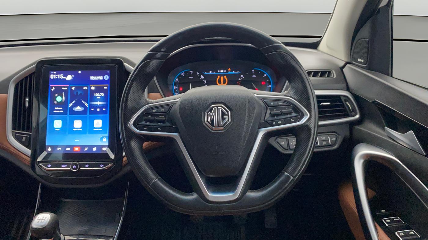 2021 MG HECTOR PLUS SHARP 1.5 PETROL TURBO HYBRID MT 6-STR, Petrol, Manual, 49,178 km, Steering Wheel Close Up