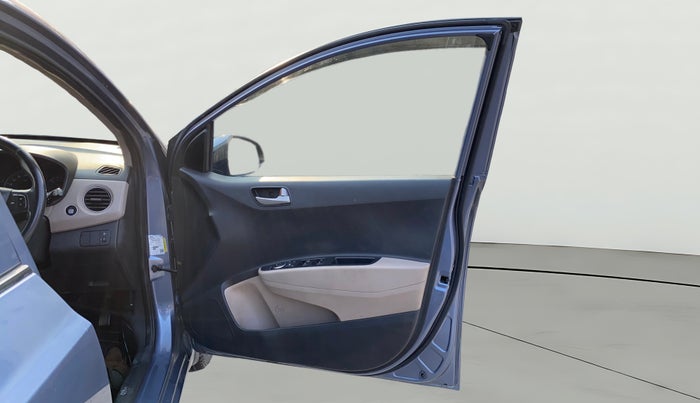 2015 Hyundai Grand i10 ASTA 1.2 KAPPA VTVT, Petrol, Manual, 68,973 km, RHS Front Door