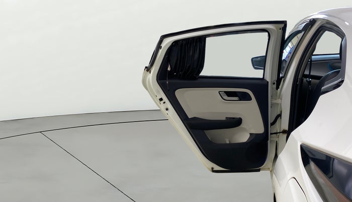 2023 Tata ALTROZ XZ CNG, CNG, Manual, 37,900 km, LHS Rear Door