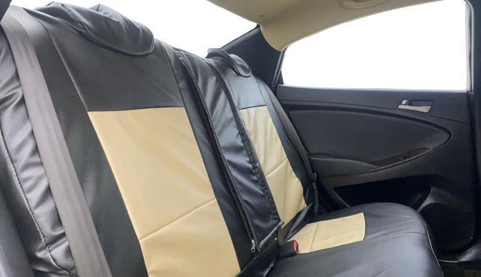 2016 Hyundai Verna 1.6 VTVT SX, Petrol, Manual, 1,13,295 km, Right Side Rear Door Cabin