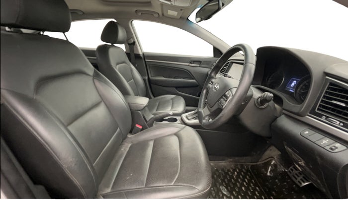 2017 Hyundai New Elantra 2.0 SX(O) AT PETROL, Petrol, Automatic, 75,804 km, Right Side Front Door Cabin