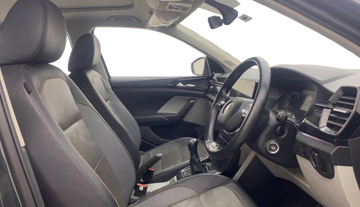 2021 Skoda KUSHAQ STYLE 1.5L TSI MT, Petrol, Manual, 86,634 km, Right Side Front Door Cabin